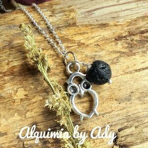 Alquimia Silver Owl Necklace with Black lava Bead